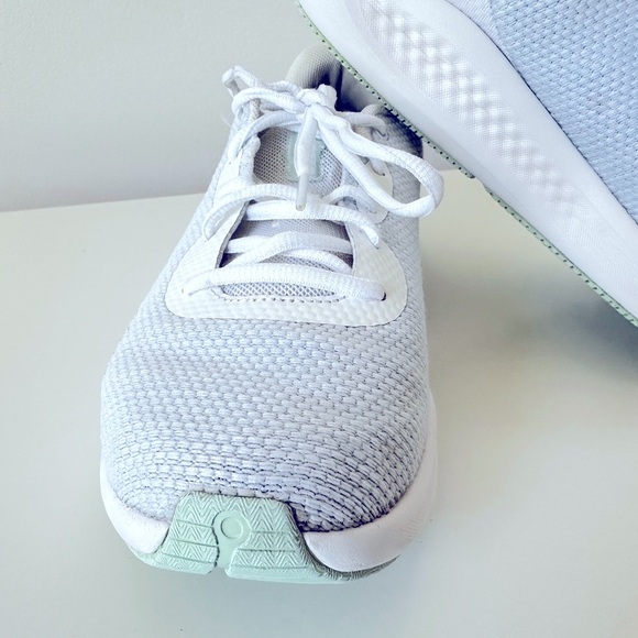 Under Armour White and Turquoise Sneakers Lightweight Comfort - Picture 2 of 12